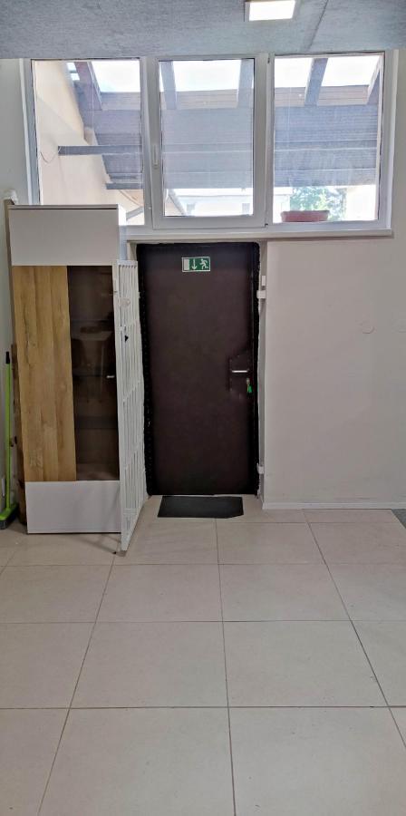 Krasny Priestranny Slnecny Apartman V Centre Mesta Тренчин Экстерьер фото